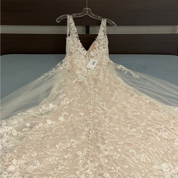 Brand New Wedding Dress Madison James MJ567 - Picture 13 of 15